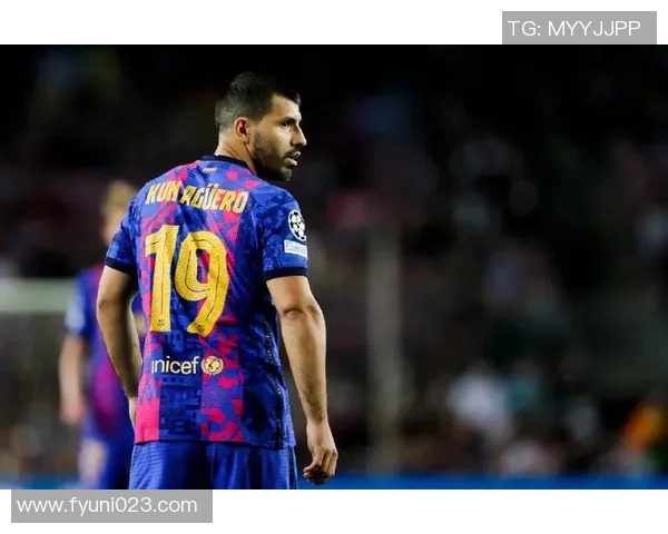 巴塞罗那被曝挥霍巴萨,阿奎罗被曝日前恶意攻击队友,震撼足球世界 巴塞罗那被曝挥霍巴萨,阿奎罗被曝日前恶意攻击队友,震撼足球世界