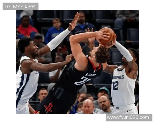 火箭客场战胜灰熊保持不败，势不可挡！